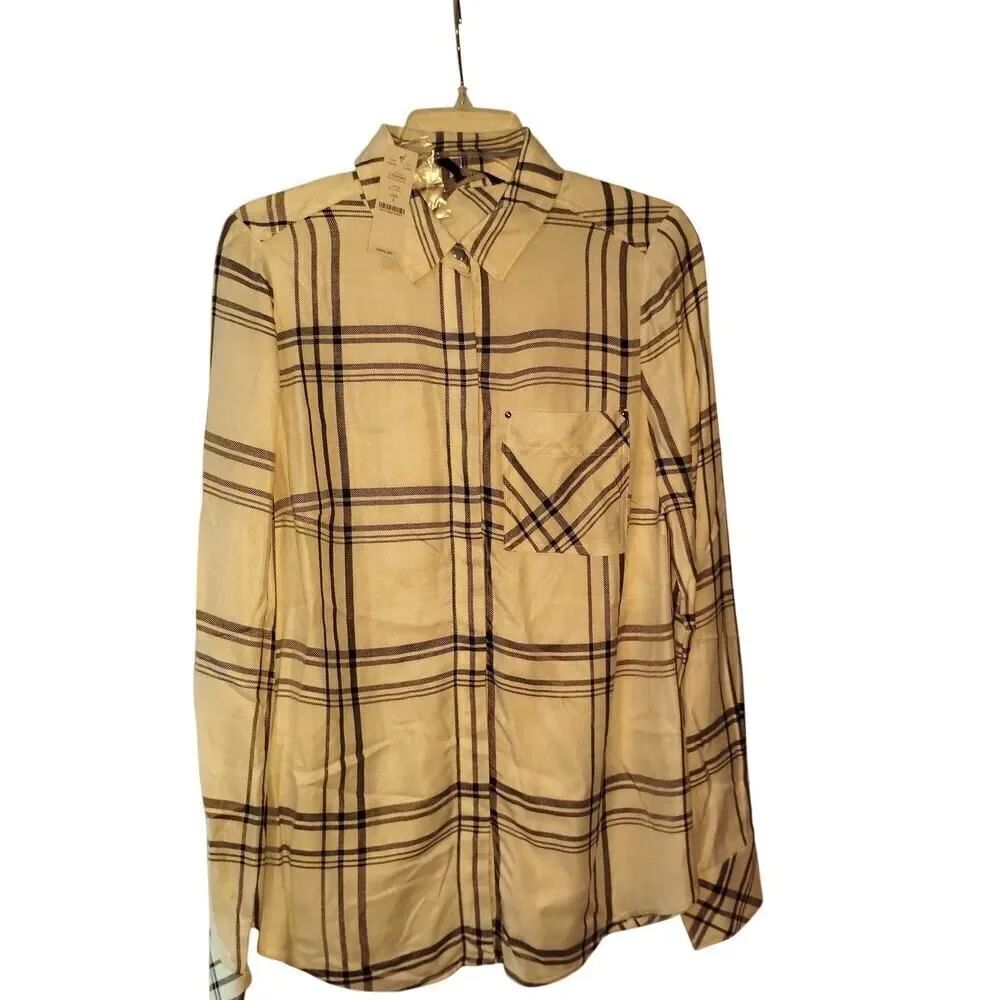 White House Black Market White Long Sleeve Button Down Blouse - size 4